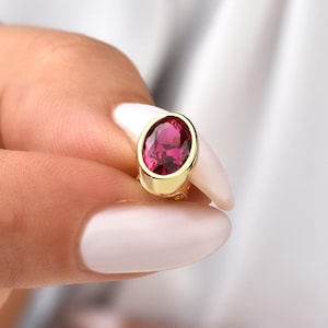 Ruby Stud Earring, 14K Solid Gold Bezel Oval Cut Stud Earring, July Birthstone Ruby Earring, Christmas Gift, Graduation Gift, Chic Earring