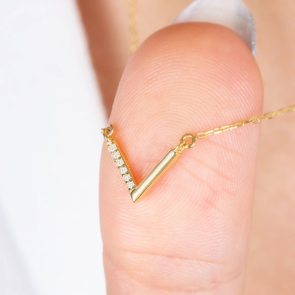 Diamond V Shaped Necklace 14K Solid Gold, Diamond Chevron Pendant, Perfect Gift for Mother's Day - Girlfriend - Wife