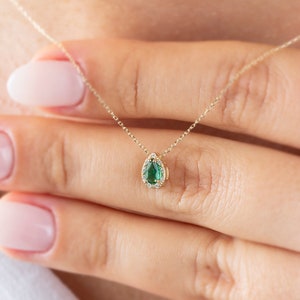 Drop Cut Real Diamond Emerald 14K Solid Gold Necklace, May Birthstone Jewelry, Perfect Gift for Mother's Day Girlfriend Wife image 3