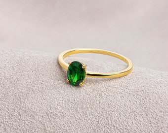 Oval Cut Emerald Ring 14K Solid Gold, May Birthstone Ring, Perfect Gift for Mother's Day - Girlfriend - Wife