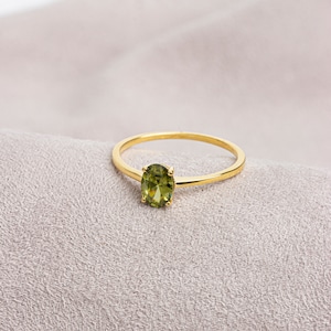Oval Cut Peridot Ring 14K Solid Gold, August Birthstone Jewelry, Perfect Gift for Mother&#39;s Day - Girlfriend - Wife