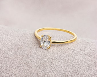 Oval Cut  White Topaz 14K Solid Gold Ring, April Birthstone Ring, Perfect Gift for Mother's Day - Girlfriend - Wife