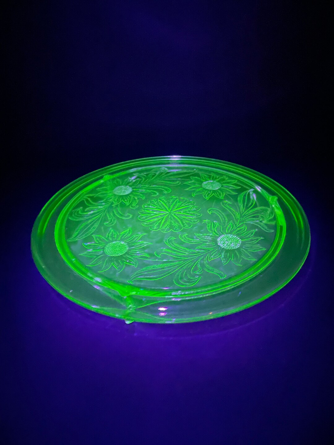 Uranium Glass Cake Plate 10 Sunflower Footed Cake Stand Etsy