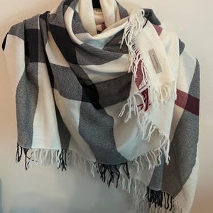 Vintage Burberry Wool Scarf
