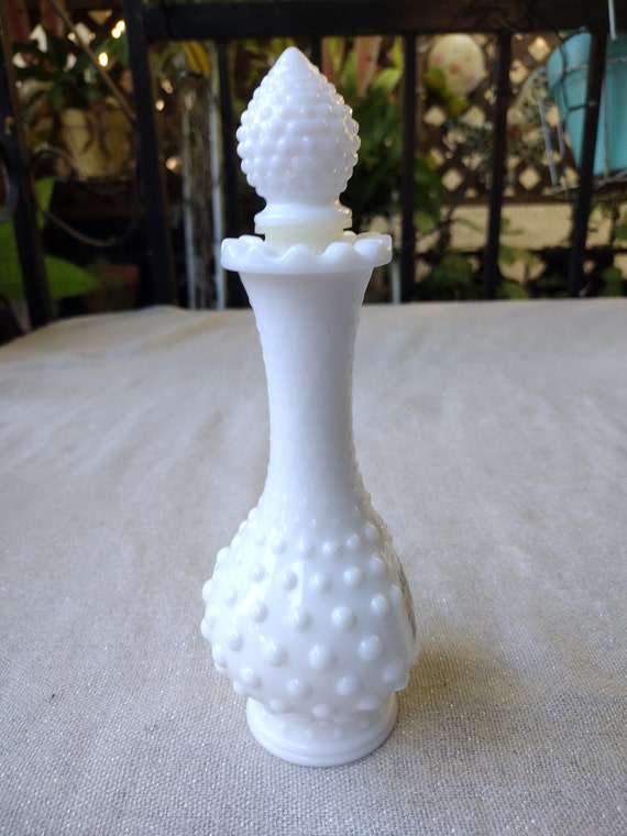 Vintage Avon White Milk Glass Hobnail Bottle - image 5