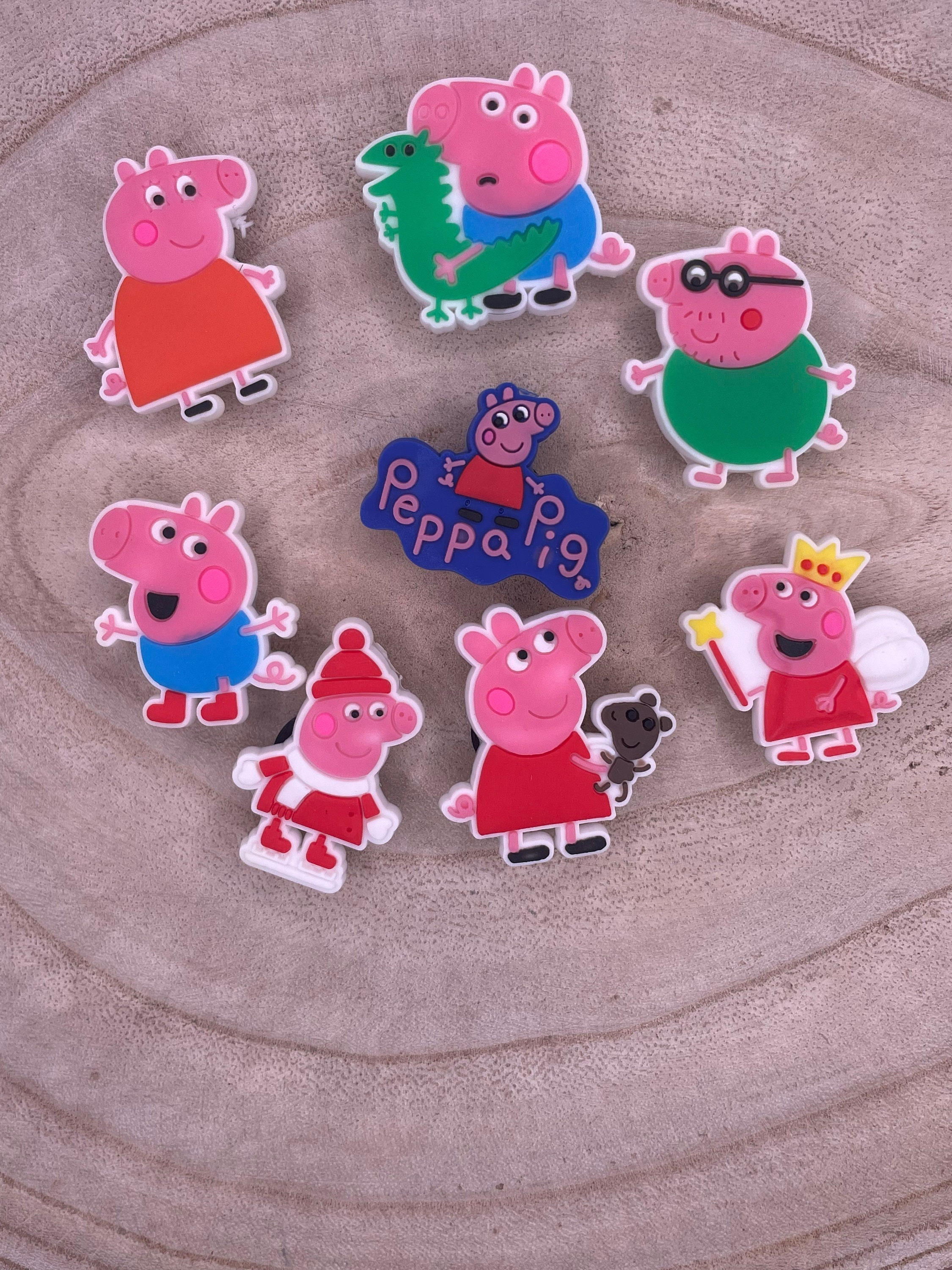 Peppa Pig Confetti Party Charm Bracelet Favours 8 Pack