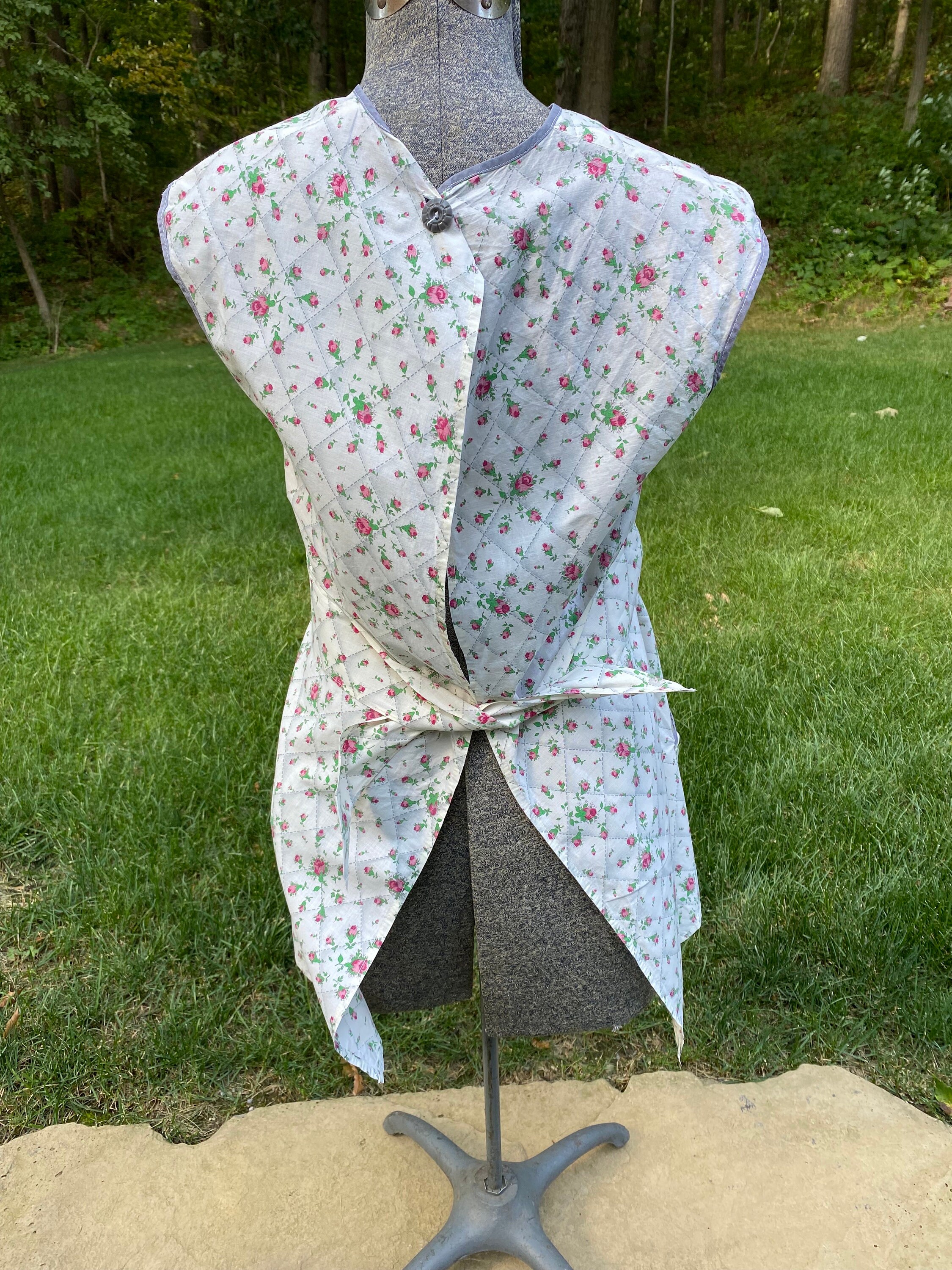 Vintage Half-bib Apron, Button Closure, Tie Back, Floral Pattern ...