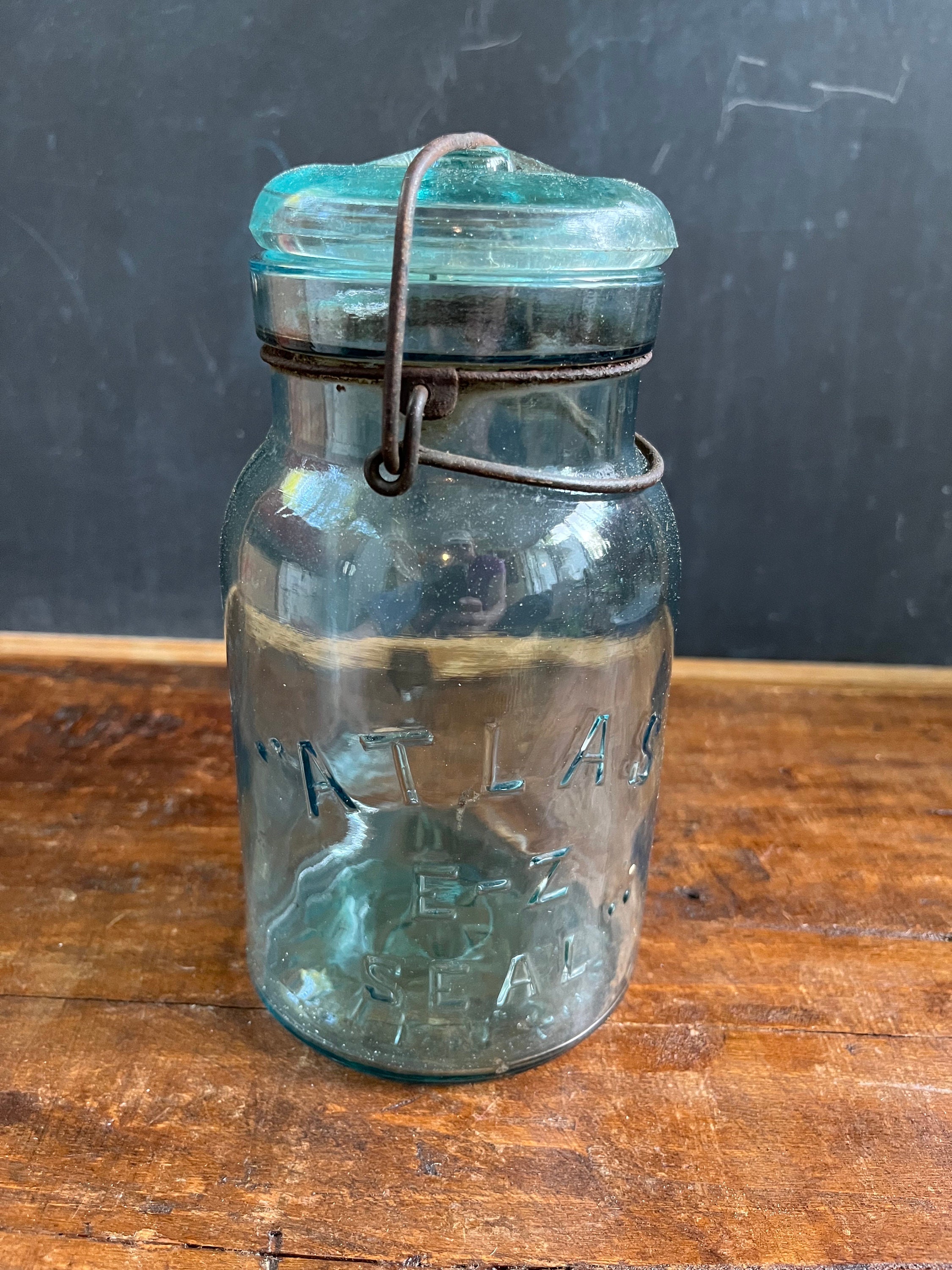 ATLAS アメリカン　ビンテージ　缶 Vintage Atlas E-Z Seal Blue Glass Canning Jar, Wire Clamp and