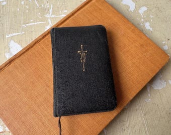 Vintage 1938 Pearls of Prayers Pocket Size Prayer Book