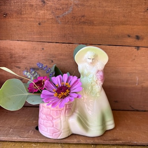 Vintage Shawnee French Southern Belle Standing at Wishing Well, Pink, Cream and Green Planter, Vintage 1940s, Collectible