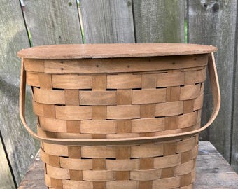 Vintage Woven Wood Lidded Handbag Basket, Lunch Basket, Picnic Basket