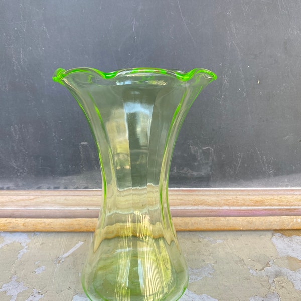 Vintage Green Depression Glass Vase, Optic Block, Ribbed and Ruffles, Uranium Glass, Vaseline Glass, 1920s