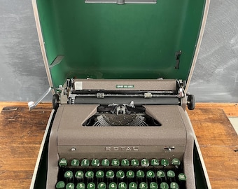 Vintage 1950s Royal Quiet De Luxe Typewriter With Green Keys and Grey Body
