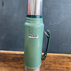 Vintage Stanley 16 oz /.5 Quart Stainless Steel Hot Cold Thermos. Red