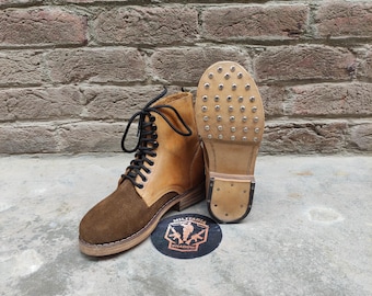 Handmade Vintage Leather Combat Boots: Hobnail Sole, Military Style