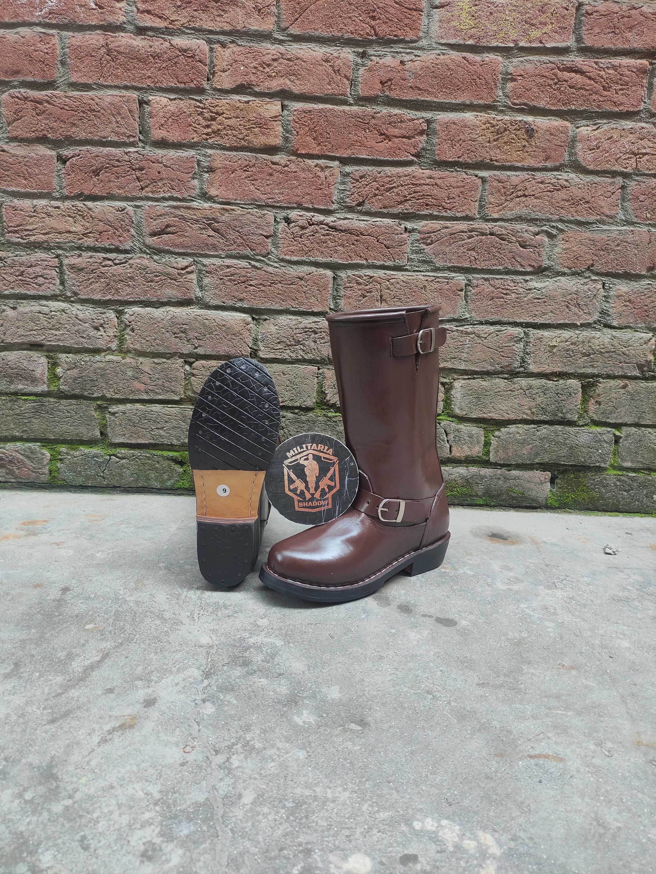 Classic Brown Leather Engineer Boots - Men Heritage Engineer Boots | Tea-Core Leather, Goodyear Welt  main image 2
