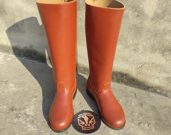Botas largas de cuero marrón estilo oficial de inspiración alemana / Aspecto militar histórico