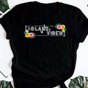 Tropical Flower Shirt, Island Vibes Shirt, Hibiscus Shirt, Trendy Beach Outfit, Micronesian Shirt, Polynesian Shirt, Melanesian Shirt
