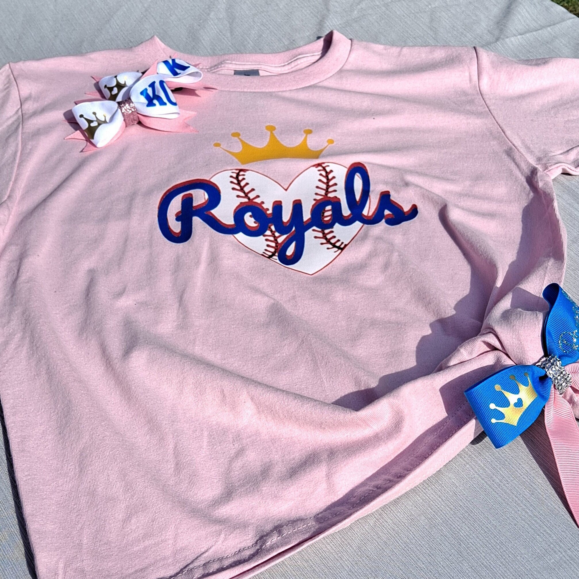 Women's 5th & Ocean by New Era Royal Kansas City Royals Cropped Long Sleeve T-Shirt