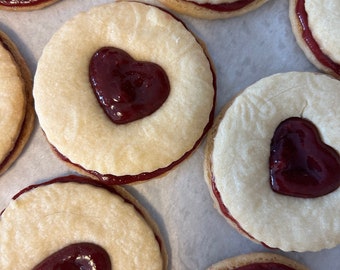 Raspberry Shortbread Cookies