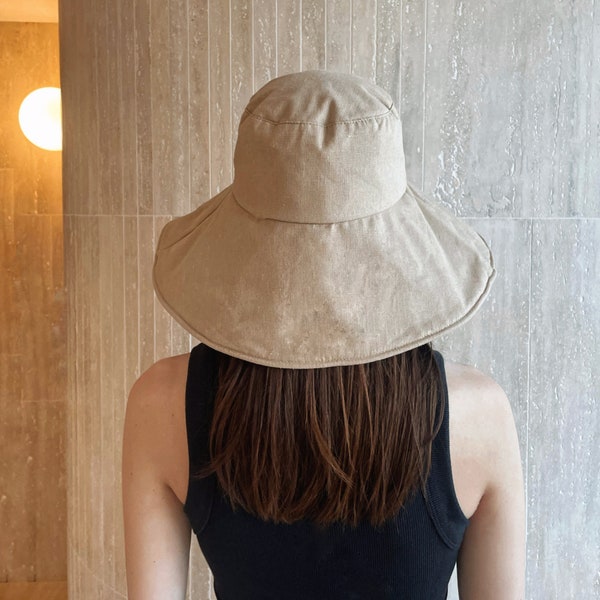 Australian Modern Bucket Hat With Wide Brim and Neck Tie