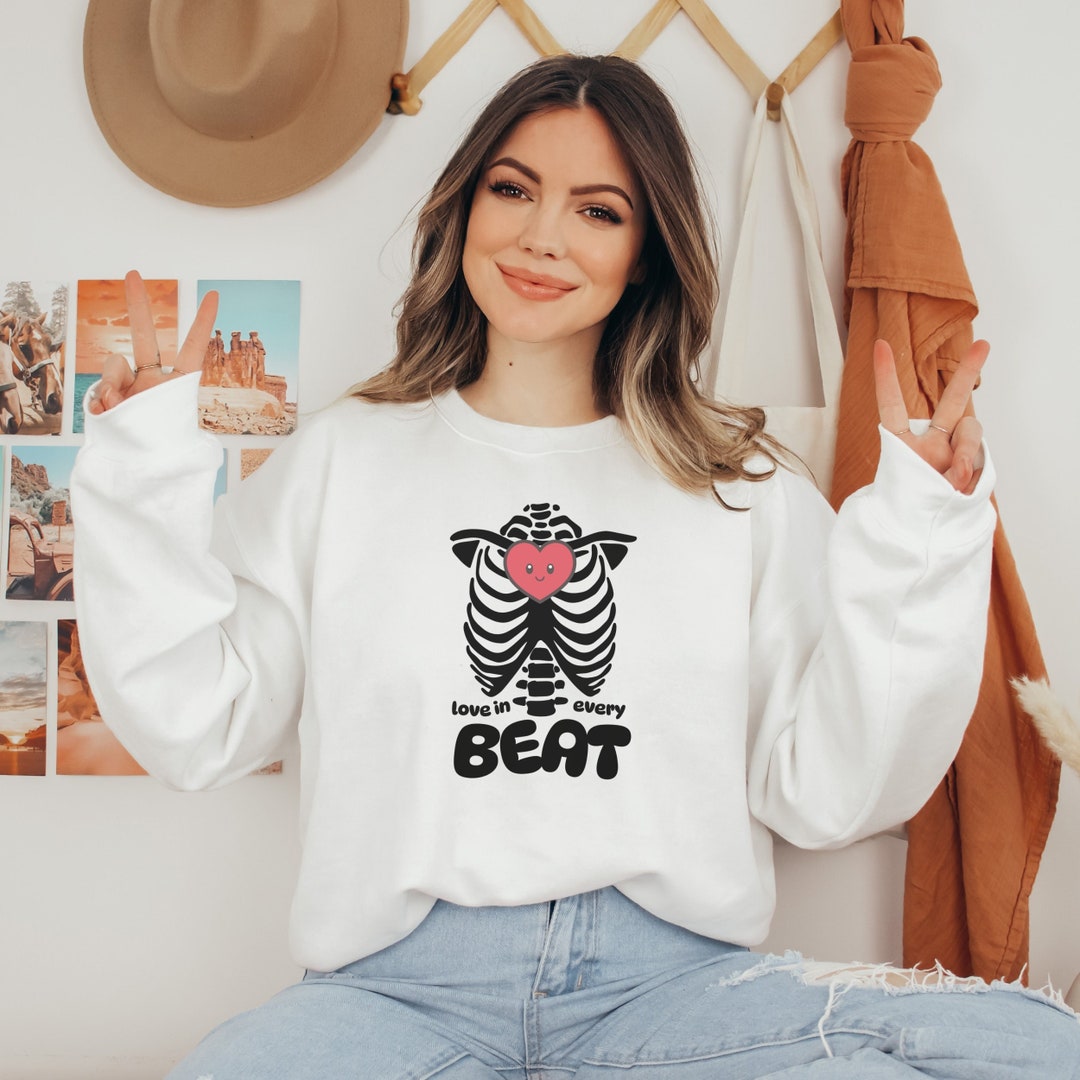 Love heartbeat sweatshirt w/pockets