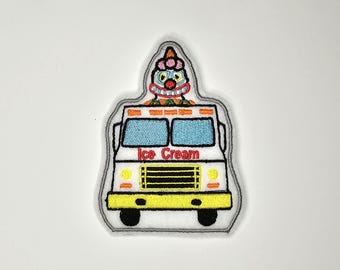 Camion de crème glacée - Killer Klowns venu de l'espace