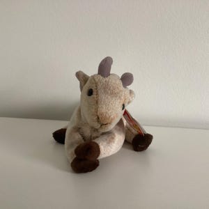 Ty Beanie Baby &#39;Goatee&#39; Goat Plush (7in)
