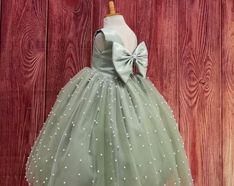 Sage Elegante Hochzeit V-Rücken Perle Tüll Blumenmädchen Big Bow Knöchel Länge Kleinkind Mädchen Trendy Junior Ballkleid Festzug Kirche Geburtstag Kleid