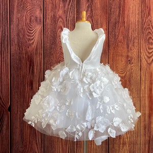 White 3D Floral Tulle V-Back Knee Length Classic Flower Girl Wedding Communion Baptism Birthday Church Toddler Girl Summer Girl Dress