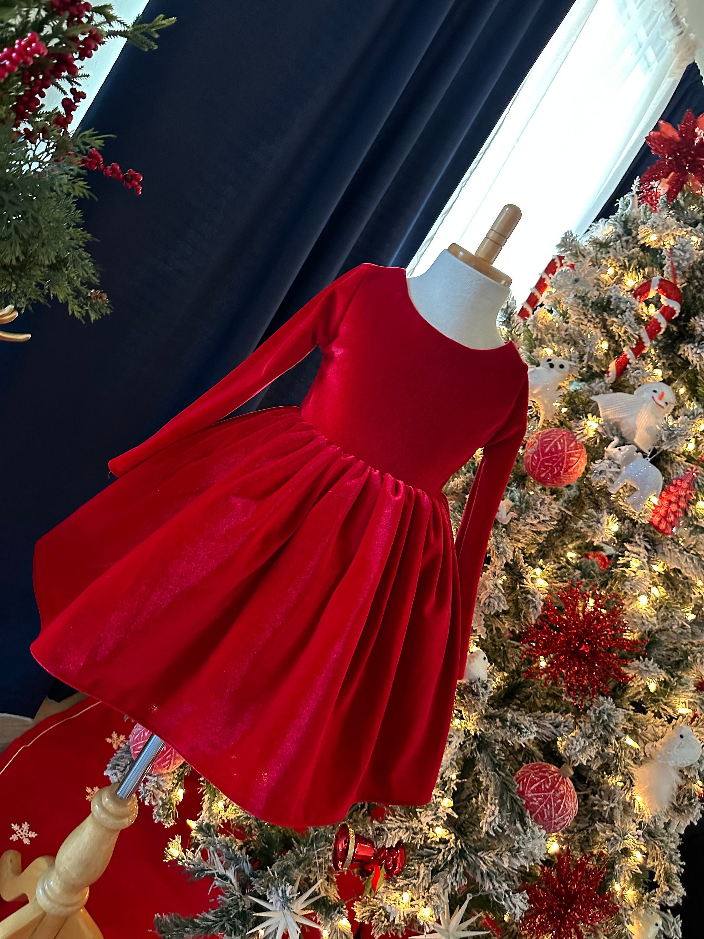 Robe Enfant Fêtes Rosalina - Rouge à Smocks (plis) Avec Rennes - Taille 5 Ans - Coton - Occasion TB état