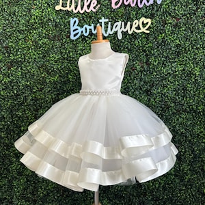 Flower Girl Ivory 2 Layer Tulle Elegant Wedding Bridesmaids Toddler Junior Pearl Summer Spring Birthday V-Back Knee Length Trendy Girl Dress