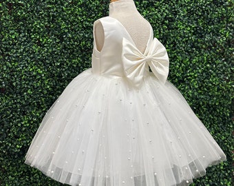 Flower Girl Ivory 4 Layer Pearl Tulle V-Back Knee Length Wedding Summer Easter Elegant Birthday Photoshoot Trendy Communion Baptism Dress