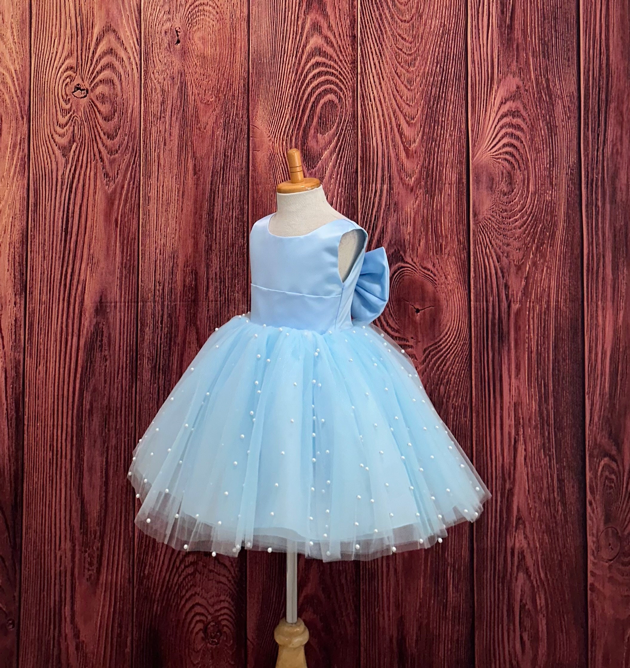 Baby Blue Elegant White Pearl Tulle Wedding Flower Girl Knee