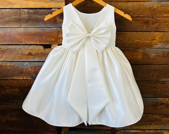 Ivory V-Back Knee Length Satin Big Bow Wedding Flower Girl Birthday Summer Fall Toddler Girl Baptism Communion Trendy Twirl Girl Dress