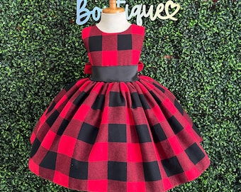 Christmas Holiday Buffalo Plaid Black and Red Checkered Knee