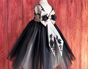 Black Tulle 3D Floral Elegant Ankle Length Wedding Flower Girl Birthday Pageant Trendy Sophisticated V-Back Big Bow Tulle Champagne Dress