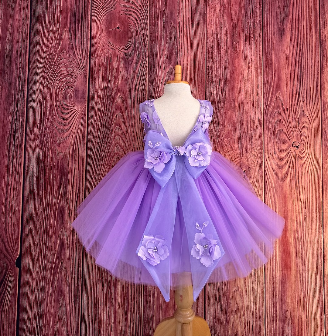 Lilac 3D Floral Embroidery 4 Layer Tulle V-back Knee Length Elegant ...