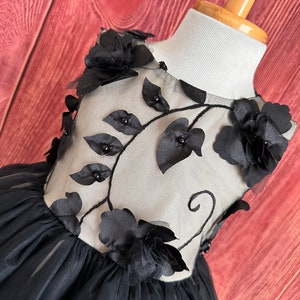 1210178 Black Tulle Flower Detail Dress
