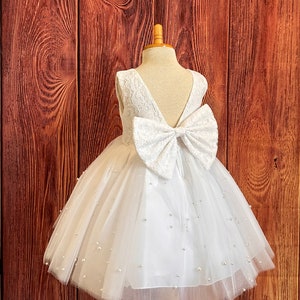 White Floral Lace Pearl Tulle V-Back Wedding Flower Girl Communion Baptism Summer Elegant Birthday Infant Trendy Church Toddler Girl Dress