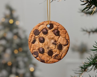 Chocolate Chip Cookie Ornament - Double Sided Holiday Seasonal Decor for Baking Lovers & Foodies - Christmas Tree Decoration - Flat Surface
