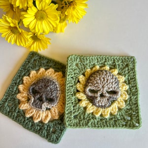 Skull Granny Square: Crochet Skull Sunflower Granny Square PATTERN includes photo tutorial, skull motif, and crochet flower granny square