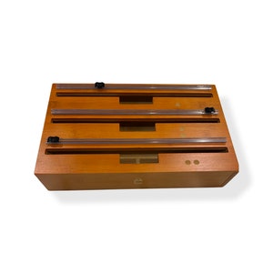 Conicere Bamboo 3 in 1 Wrap Dispenser Organizer, Foglio di alluminio Avvolgimento in plastica Carta pergamena con taglierine e Braille per ipovedenti