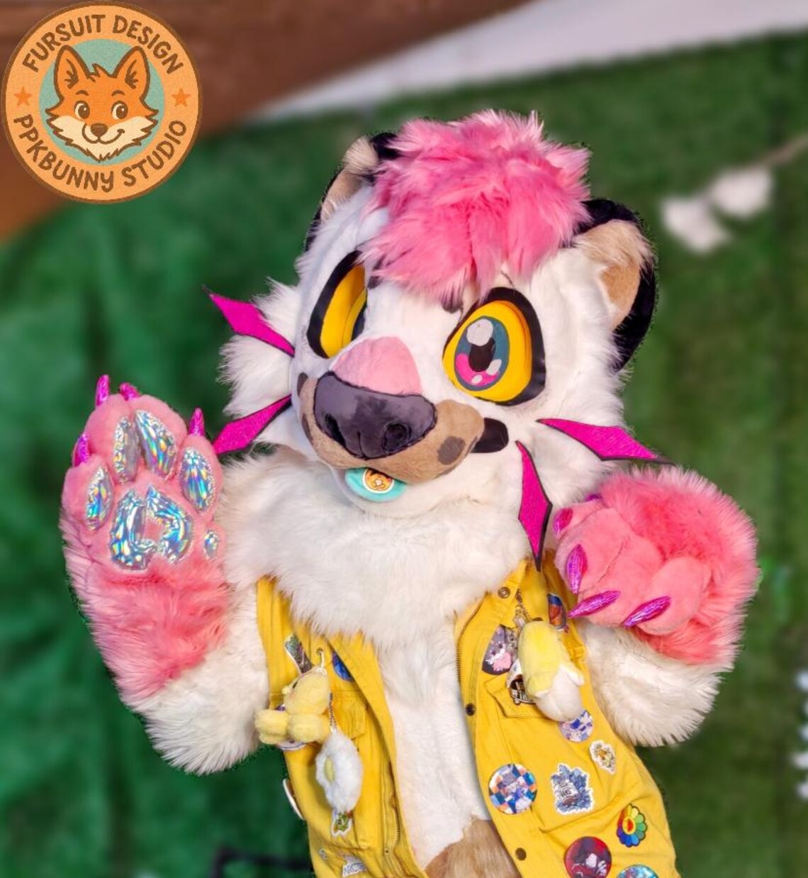 Fursuit Head- Head, Furry Head + Paw , Furry Cosplay, Fantasy Creatures ...