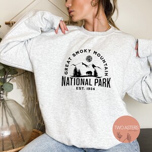 Great Smoky Mountains National Park Sweatshirt, Tennessee Sweater, Camping Shirt, Hiking Pullover, Outdoor Adventure, Wanderlust Crewneck