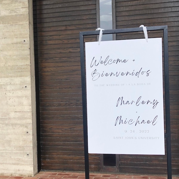 Bilingual Wedding Welcome Sign