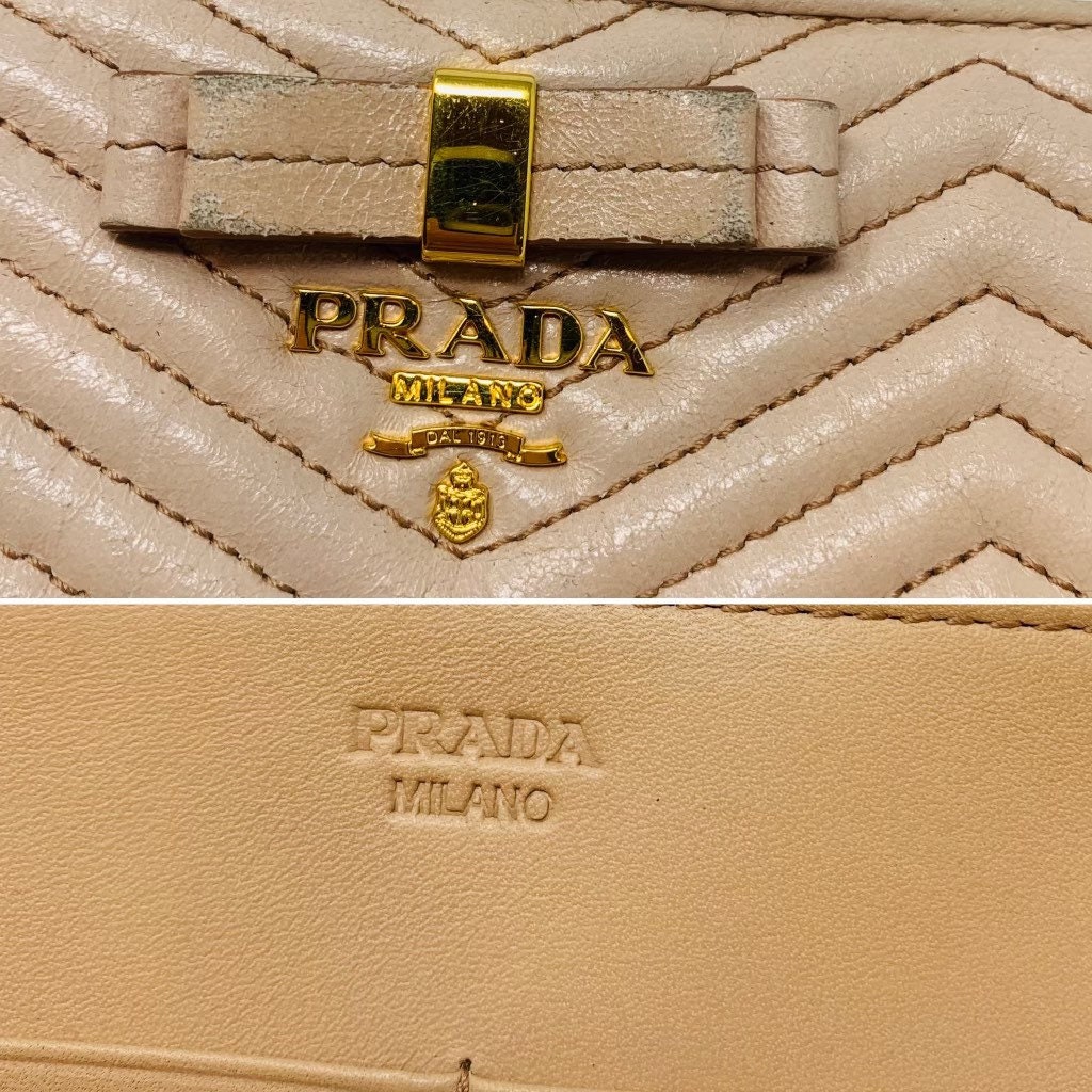 Prada - Authenticated Wallet - Leather Beige Plain for Women, Very Good Condition