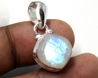 Rainbow Moonstone Sterling Silver Pendant ,Faceted Moonstone Jewellery Pendant, Moonstone Silver Necklace ,Gifts for Wife, Christmas Gifts