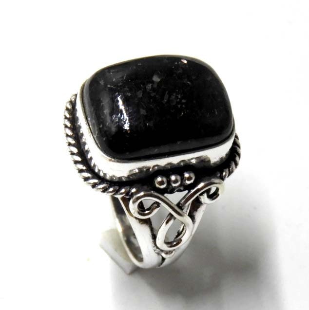 Nuummite Ring: Greenland Sterling Silver, Shamanic Psychic Protection