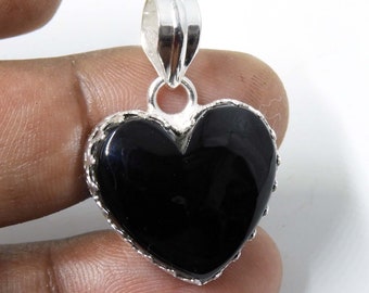Black Onyx Heart Pendant: 925 Sterling Silver Necklace